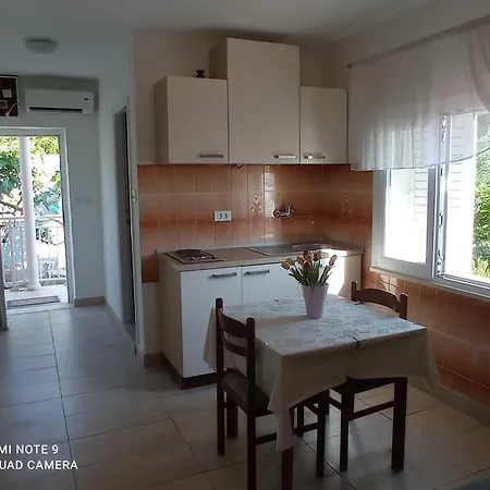 Bleus Apartament *
